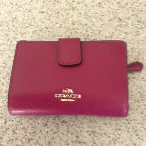 EUC Coach Women’s Wallet